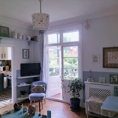 Charming London With Balcony Appartement Buitenkant foto