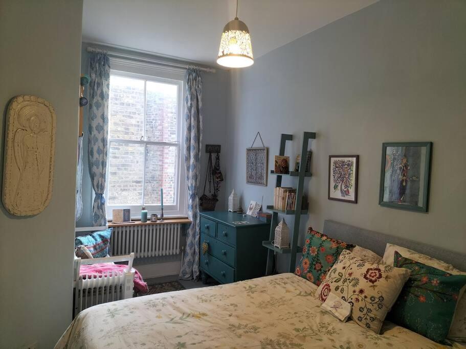 Charming London With Balcony Appartement Buitenkant foto