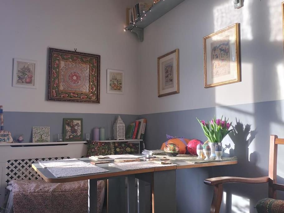 Charming London With Balcony Appartement Buitenkant foto